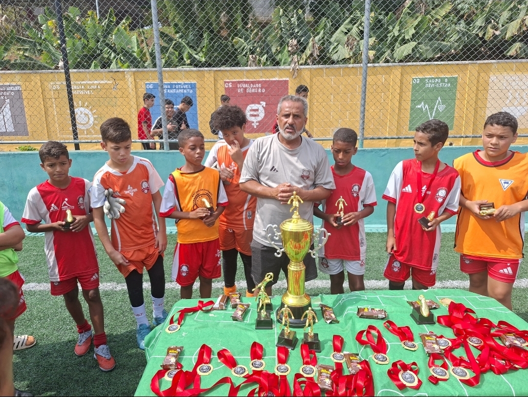 Ajax celebra 25 anos com campeonato interno e festa na Arena Santa Maria